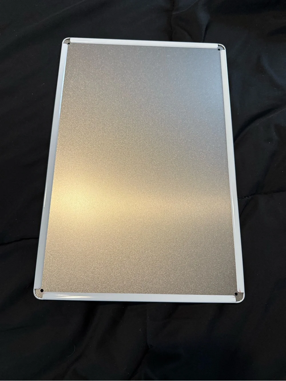 N/A metal sign